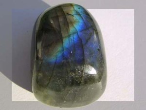 labradorite intuitive gemstone